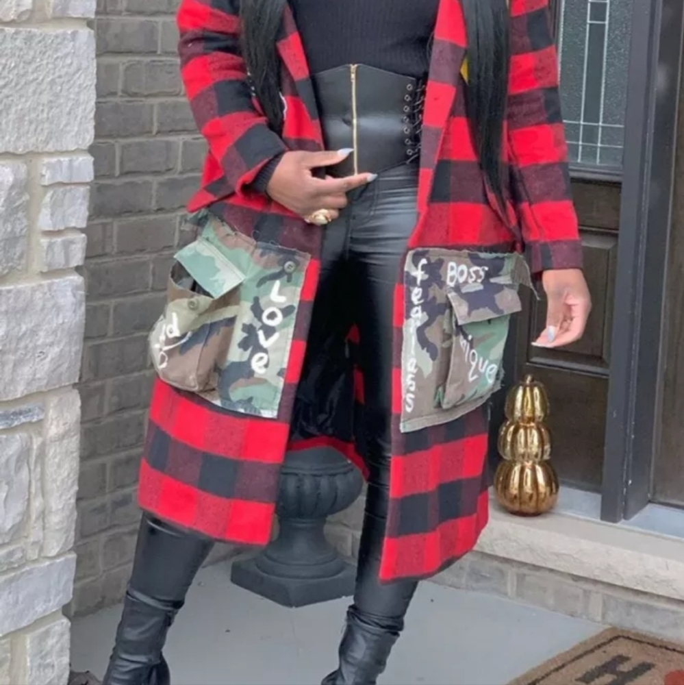 Red fashion plaid light coat
